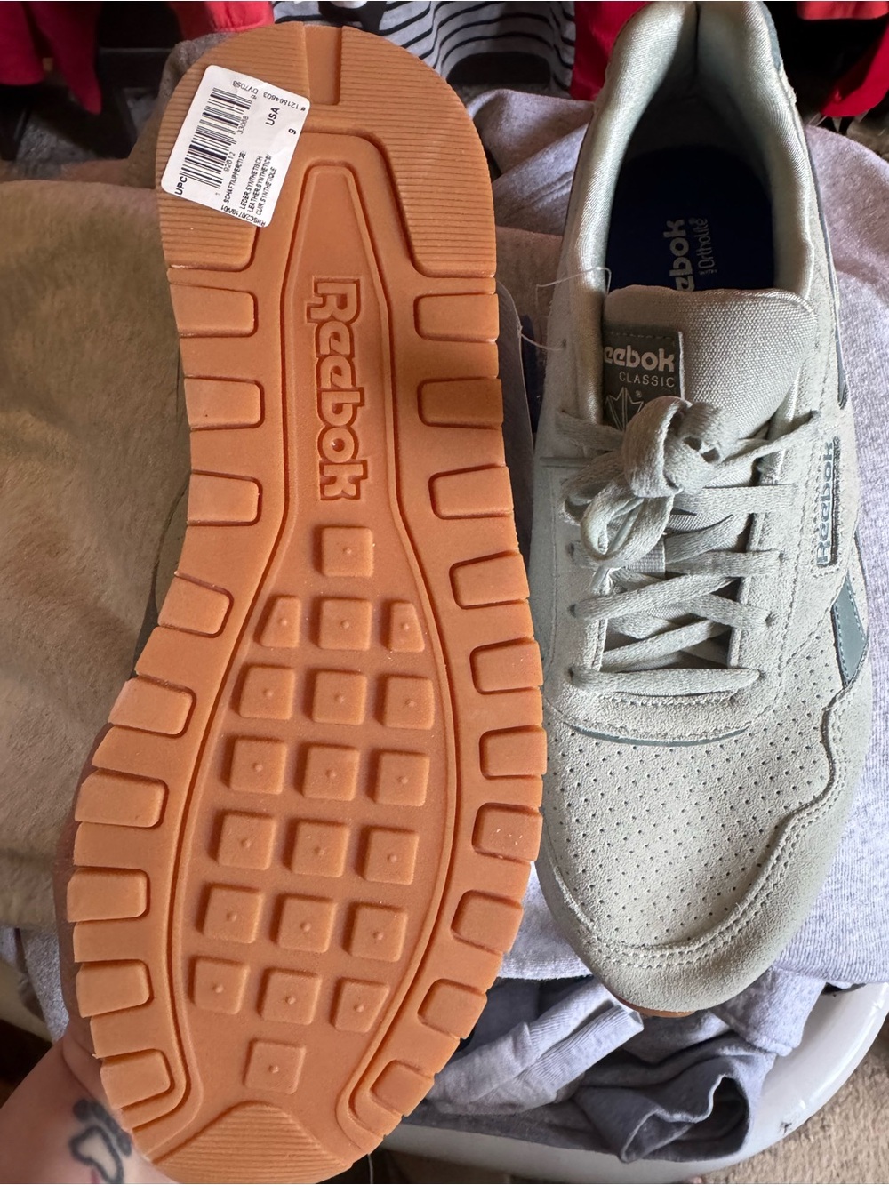 Reebok Classic Women’s Suede Sneakers in Light Gray - Picture 3 of 4